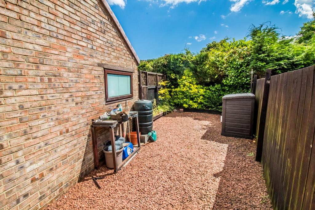 External Pic 3.