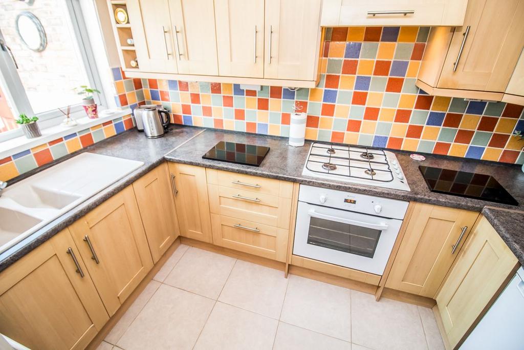 Kitchen Pic 2.