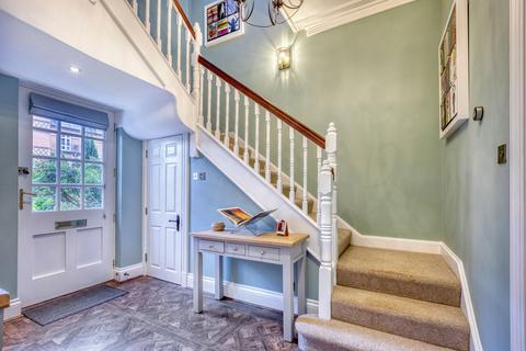 4 bedroom property for sale, Holloway Drive, Virginia Water