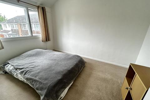 12 Bellamy Close, Shirley, Solihull, B90 3DJ