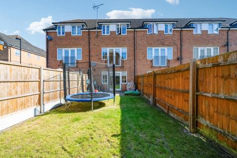 3 bedroom townhouse for sale, Franklins, Maple Cross, Rickmansworth, WD3