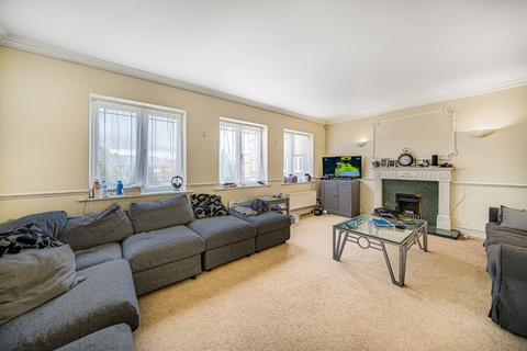 3 Chaucer Close, Windsor, SL4 3ER