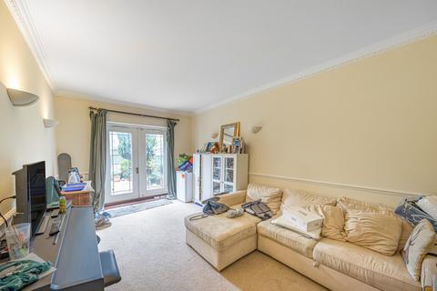 3 Chaucer Close, Windsor, SL4 3ER
