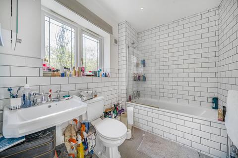 3 Chaucer Close, Windsor, SL4 3ER