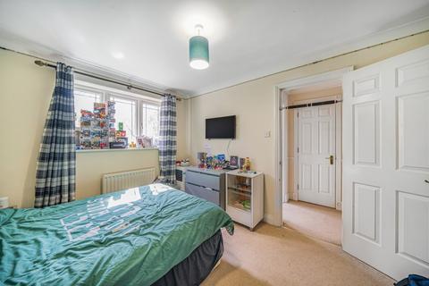 3 Chaucer Close, Windsor, SL4 3ER