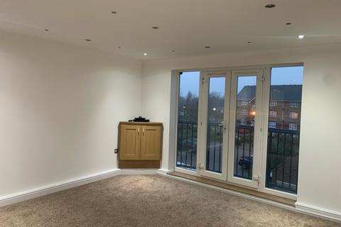 2 bedroom flat to rent, Argent Street, Grays RM17