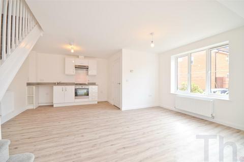 2 bedroom end of terrace house to rent, Whippingham PO32