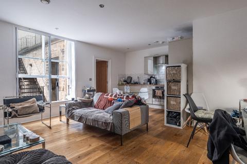 3 bedroom apartment to rent, Chaucer Building, Newcastle Upon Tyne NE1
