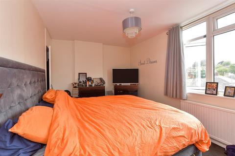 2 bedroom duplex for sale, Railway Square, Brentwood, Essex