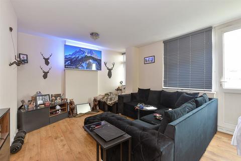 2 bedroom duplex for sale, Railway Square, Brentwood, Essex