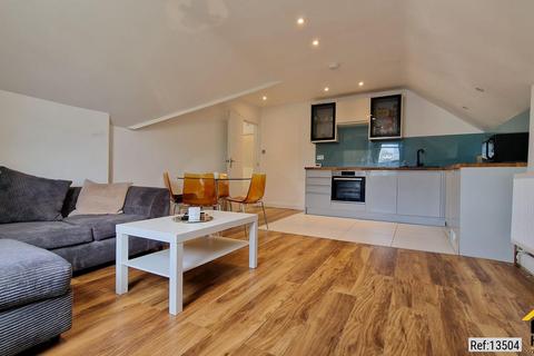 37b Birdhurst Rise, South Croydon, CR2 7EJ