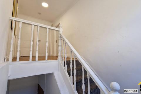 37b Birdhurst Rise, South Croydon, CR2 7EJ