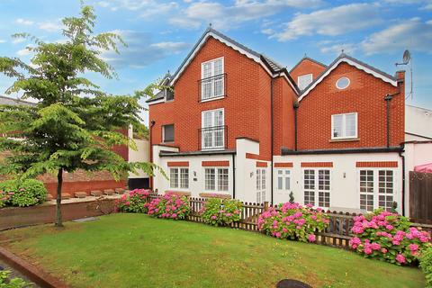 2 bedroom apartment for sale, Charlotte Court, Upper Shirley Road, Shirley