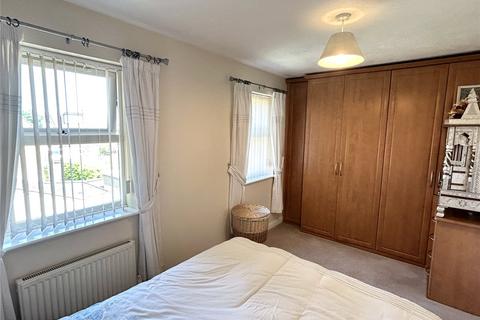 6 Dewberry Close, Bradford, BD7 4EU