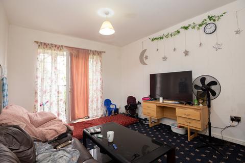 2 bedroom flat for sale, Cheetham Hill Road, Manchester M8