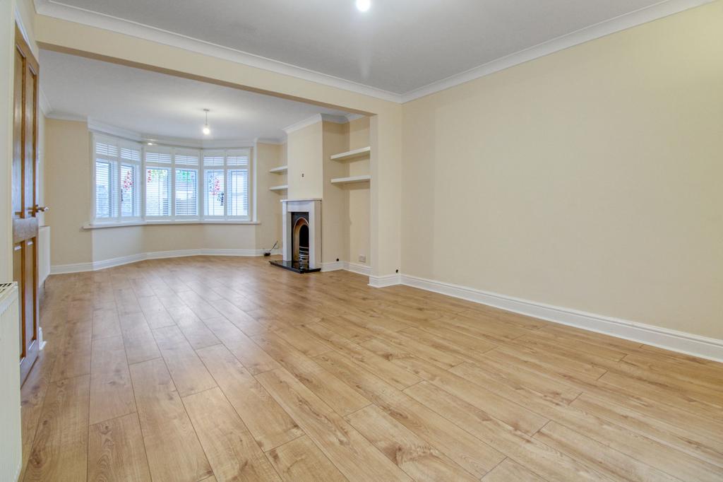 Sitting/Dining Room