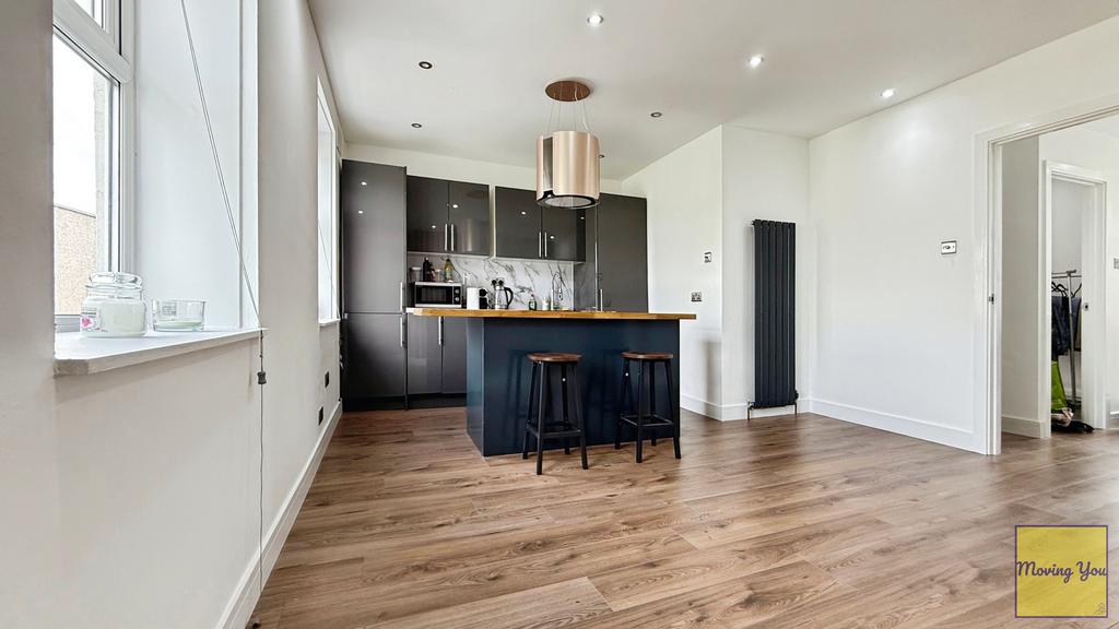 Kitchen/ Lounge