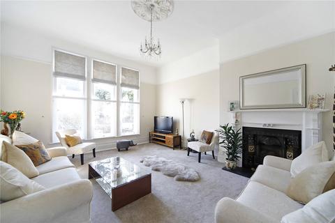 3 bedroom apartment for sale, Shurdington Road, Cheltenham, Gloucestershire, GL53