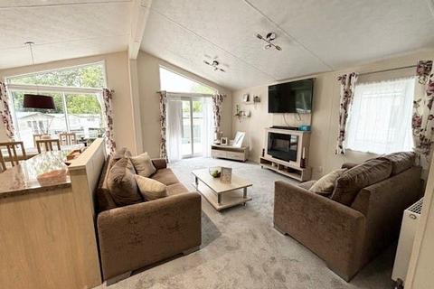 2 bedroom lodge for sale, Hedley Wood Holiday Park