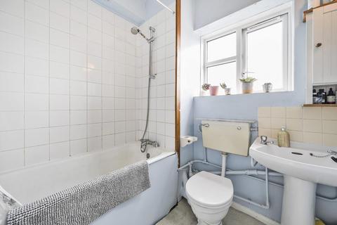 Flat 16, Ivanhoe House Rinaldo Road, London, SW12 8PS