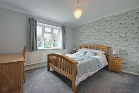 2 bedroom maisonette for sale, Harland Court, Harefield, UB9