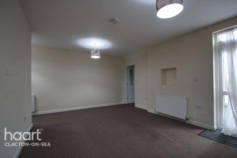 2 bedroom apartment to rent, Hayes Road, Clacton-on-sea