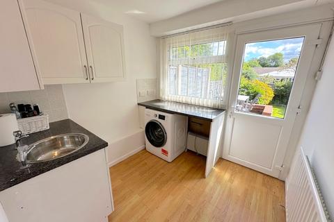 73 Amos Lane, Wednesfield, Wolverhampton, WV11 1LE