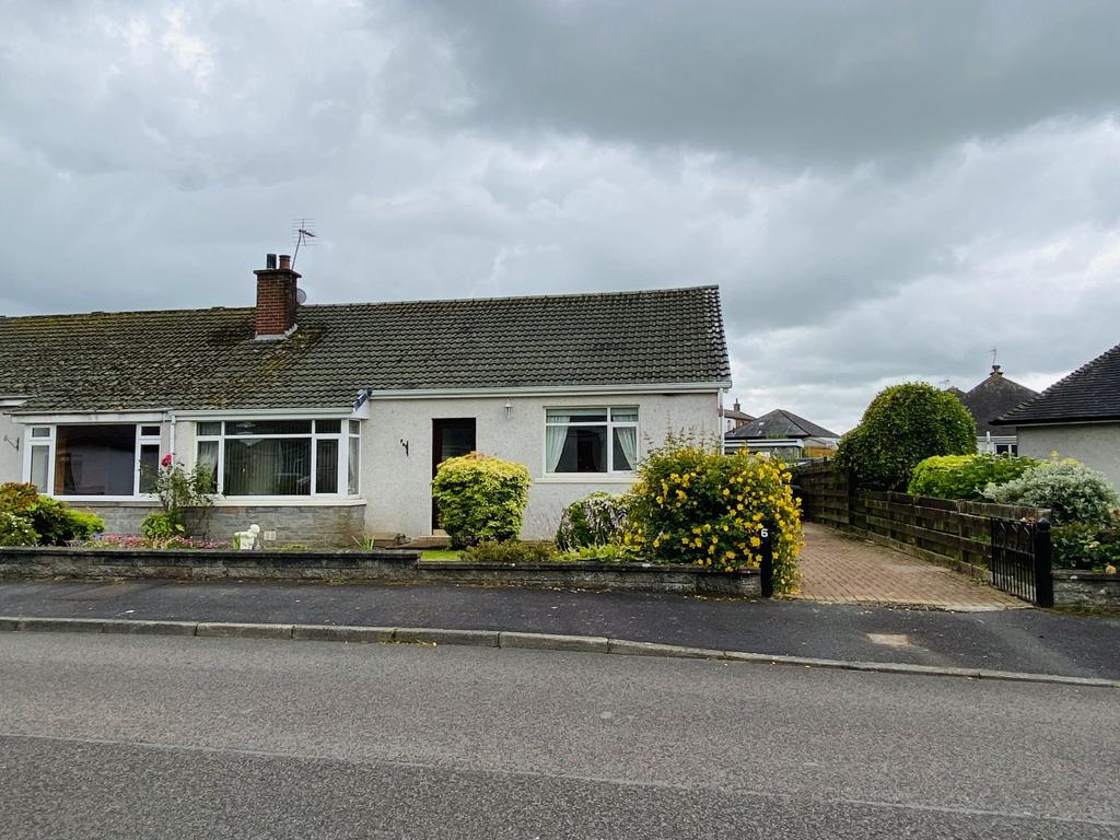 6 Fairfield Crescent, Dumfries, DG1 4 BW - Braidwoo