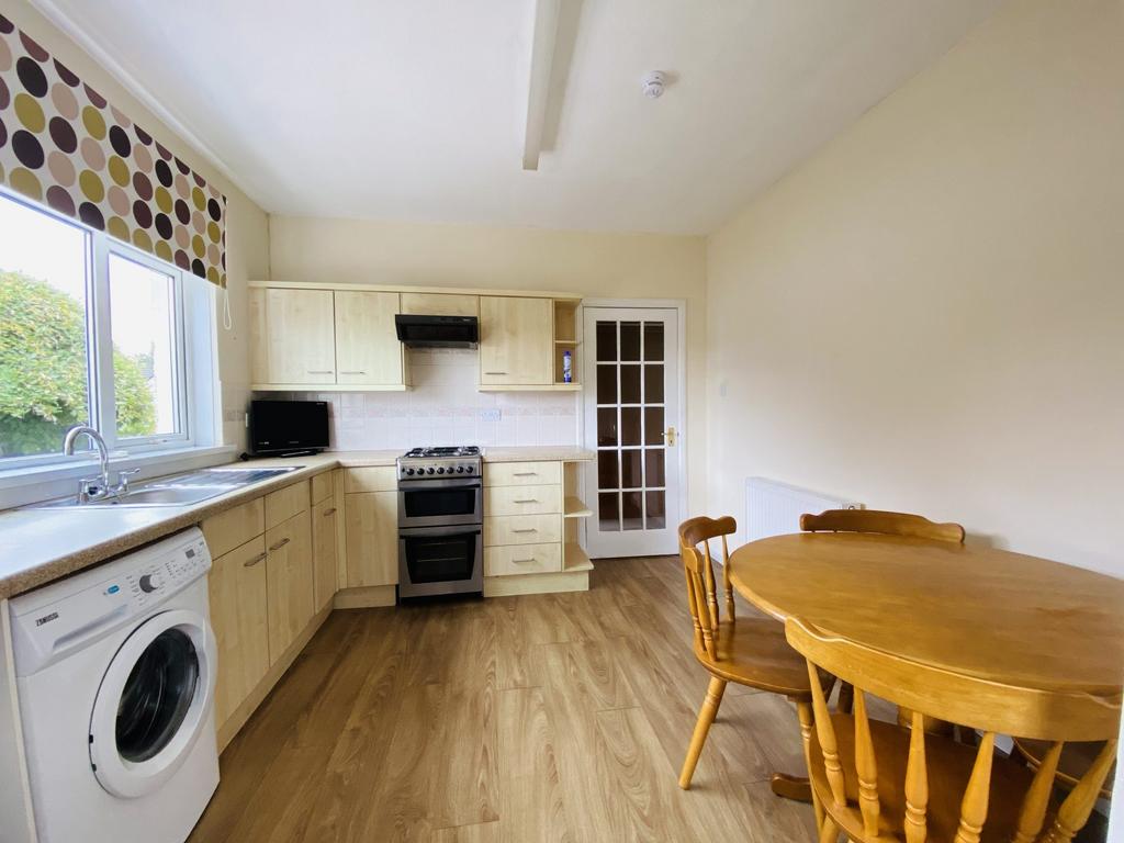 6 Fairfield Crescent, Dumfries, DG1 4 BW - Braidwoo