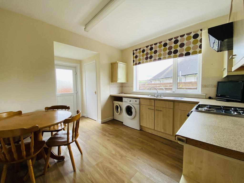 6 Fairfield Crescent, Dumfries, DG1 4 BW - Braidwoo
