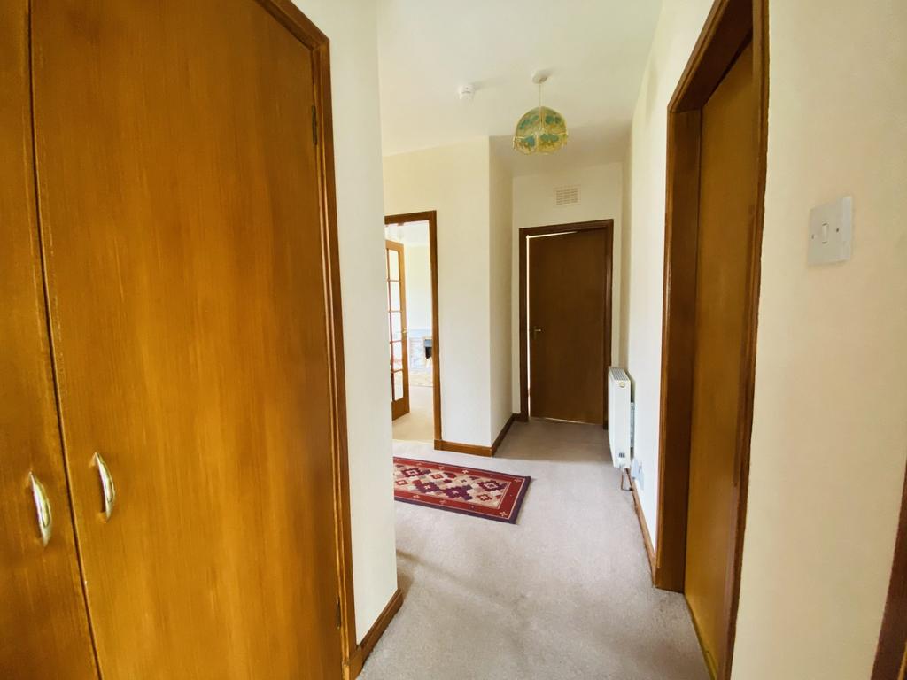 6 Fairfield Crescent, Dumfries, DG1 4 BW - Braidwoo