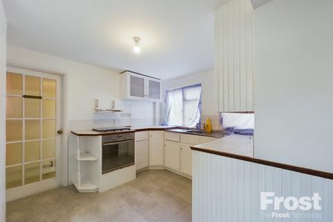 3 bedroom end of terrace house for sale, Clarendon Road, Ashford, Surrey, TW15