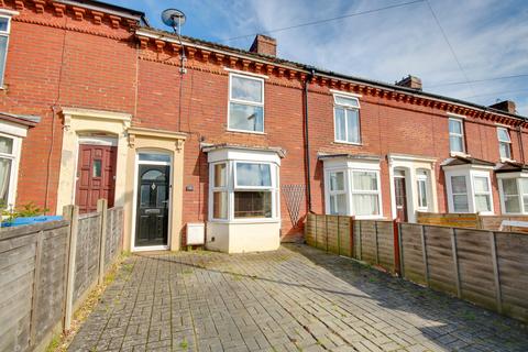 2 bedroom terraced house for sale, SHOLING! TWO BEDROOM TERRACED HOUSE! OFF ROAD PARKING!