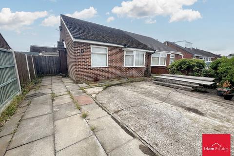 2 bedroom semi-detached bungalow for sale, Sandy Lane, Irlam, M44