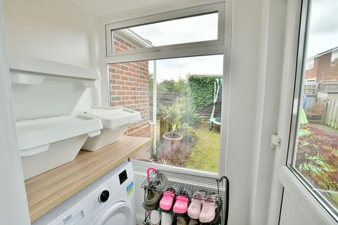 33 Ancrum Way, Whickham, Newcastle Upon Tyne, NE16 5RW