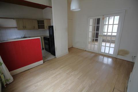 3 bedroom terraced house for sale, Heron Street, Oldham, OL8