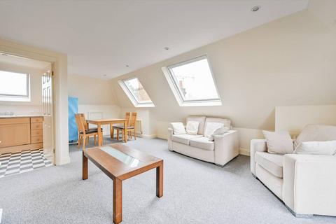 2 bedroom penthouse to rent, London Road, Guildford, GU1