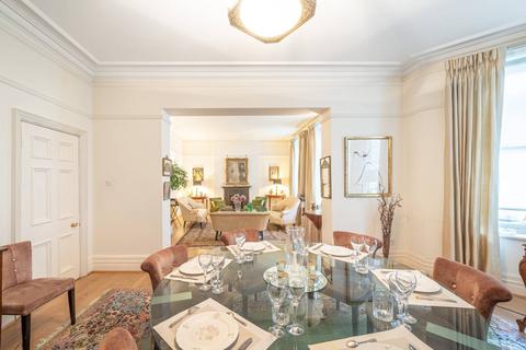 4 bedroom flat for sale, Buckingham Mansions, West Hampstead, London, NW6