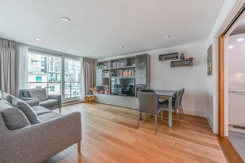 2 bedroom flat for sale, Hamilton House, St George Wharf, Vauxhall, London, SW8
