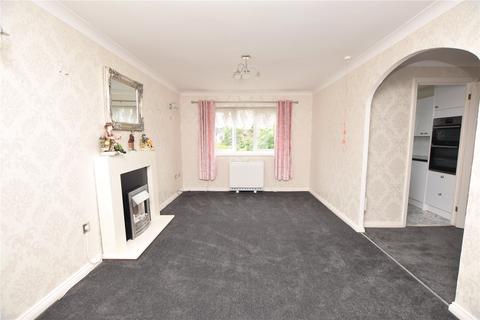 2 bedroom apartment for sale, Cunningham Close, Chadwell Heath, RM6