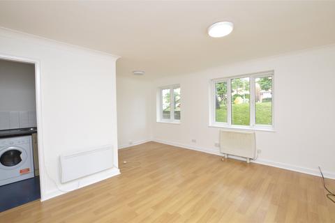 2 bedroom apartment for sale, Golden Court, Barnet EN4