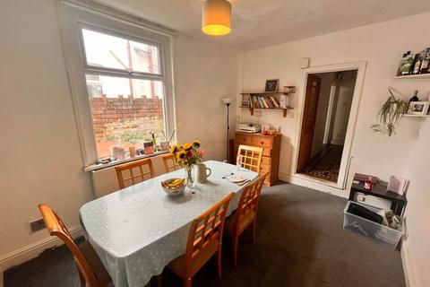 3 bedroom semi-detached house to rent, Llanishen Street, Heath