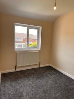 3 bedroom semi-detached house to rent, Aylesbury HP19