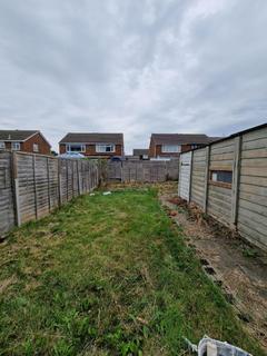 3 bedroom semi-detached house to rent, Aylesbury HP19