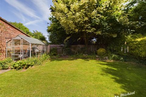 2 bedroom detached bungalow for sale, Stewkley, Leighton Buzzard LU7