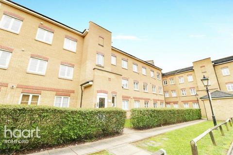 1 bedroom apartment to rent, Kidman Close, Romford