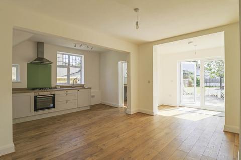 3 bedroom semi-detached house for sale, Oakford Ave - Fully Refurbished Family Home