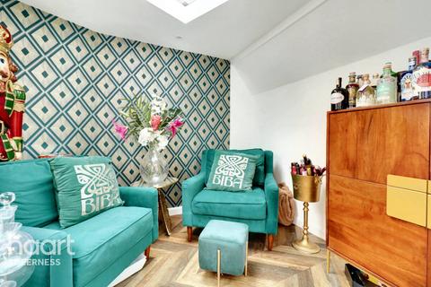 13 Larch End, Minster On Sea, Sheerness, ME12 3FJ