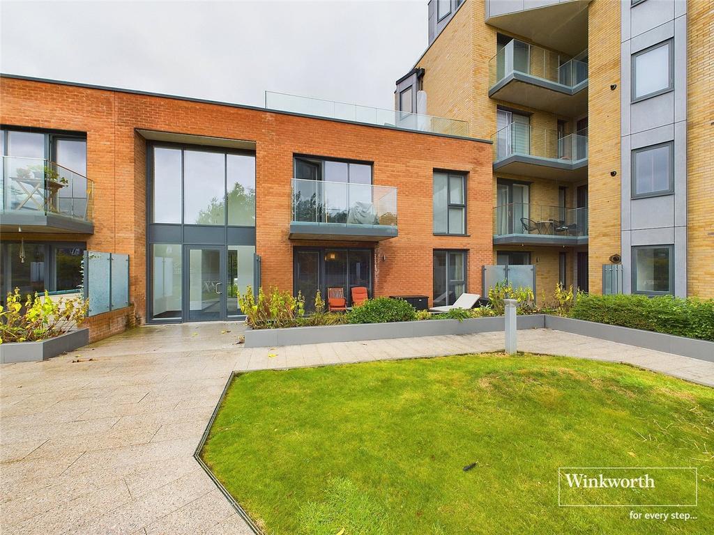 Riverside View, 59 Berkeley Avenue... 1 bed apartment for sale £260,000
