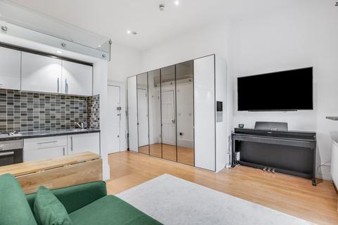1 bedroom flat to rent, Uxbridge Road, London W12